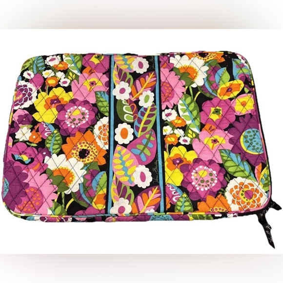 Vera Bradley Va Va Bloom Soft Shell Laptop Sleeve 12X17- Padded! Barely Used - Picture 1 of 7